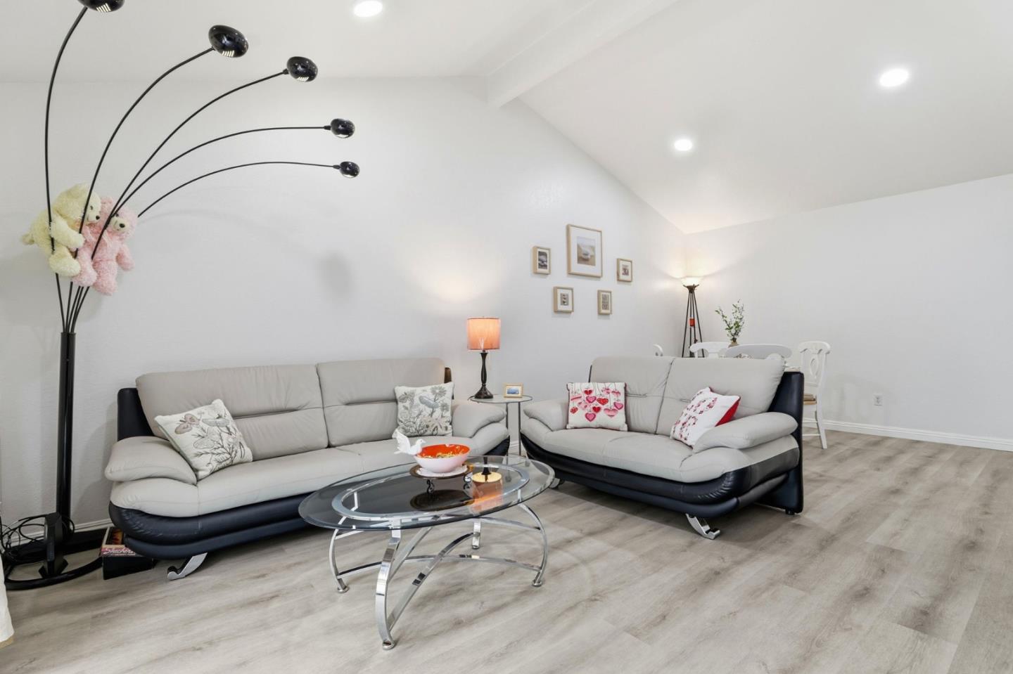 Detail Gallery Image 4 of 21 For 4013 Ralston Cmn, Fremont,  CA 94538 - 2 Beds | 2 Baths