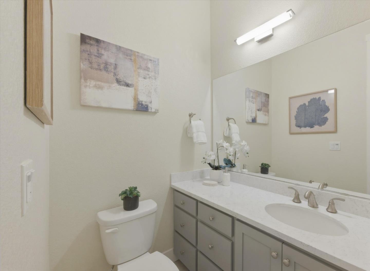 Detail Gallery Image 30 of 38 For 302 Cherokee Loop, Mountain View,  CA 94043 - 3 Beds | 3/1 Baths