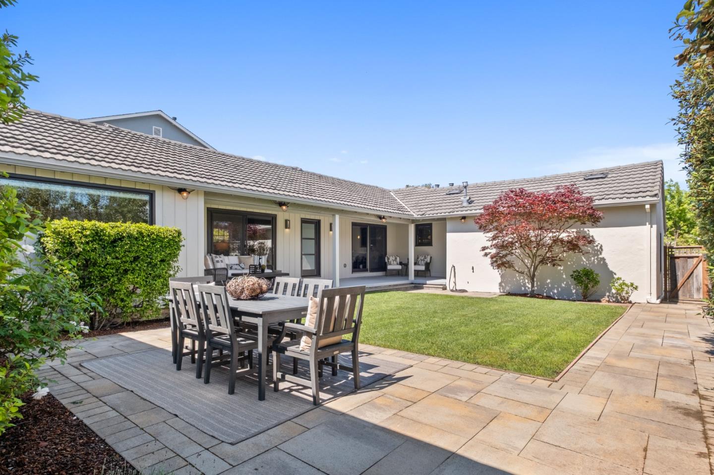 Detail Gallery Image 38 of 47 For 1625 Coronado Way, Burlingame,  CA 94010 - 3 Beds | 3 Baths