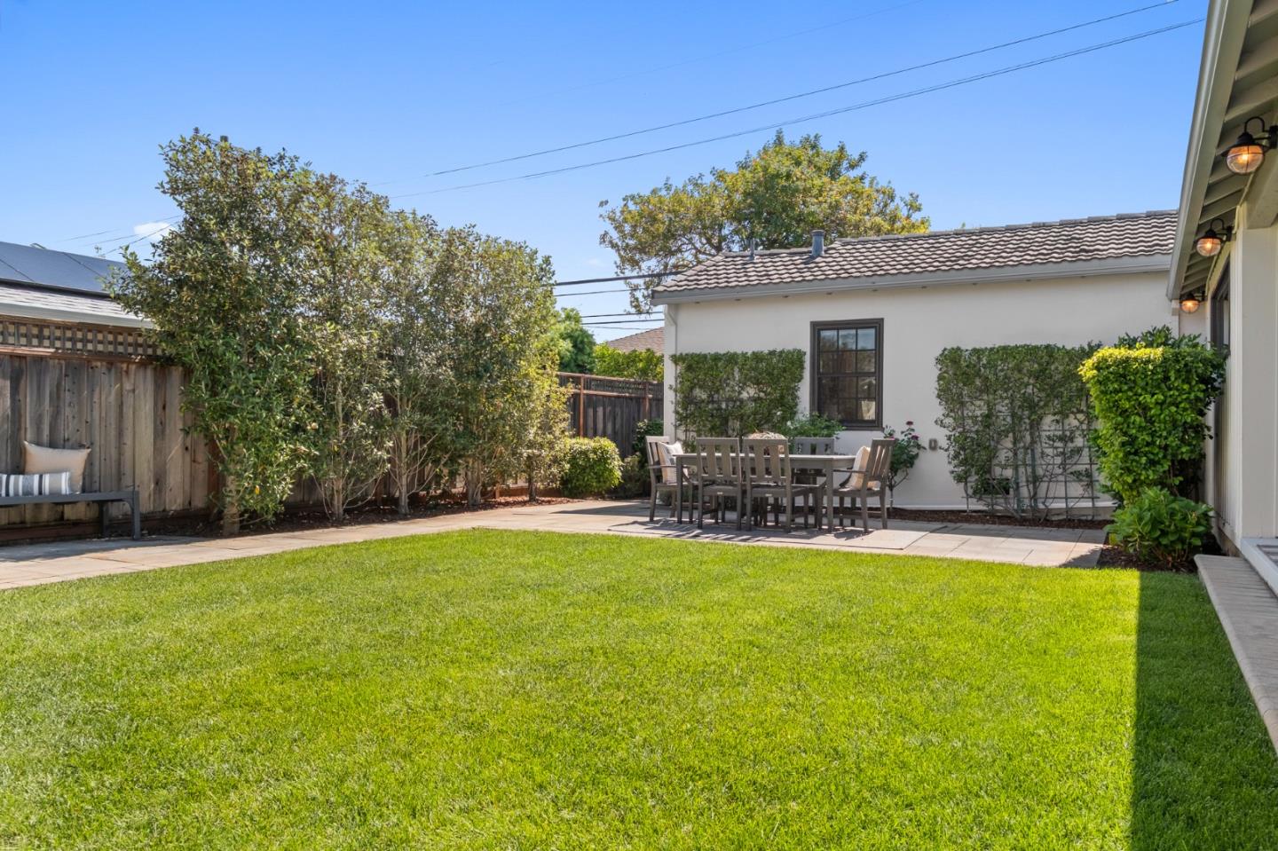 Detail Gallery Image 39 of 47 For 1625 Coronado Way, Burlingame,  CA 94010 - 3 Beds | 3 Baths