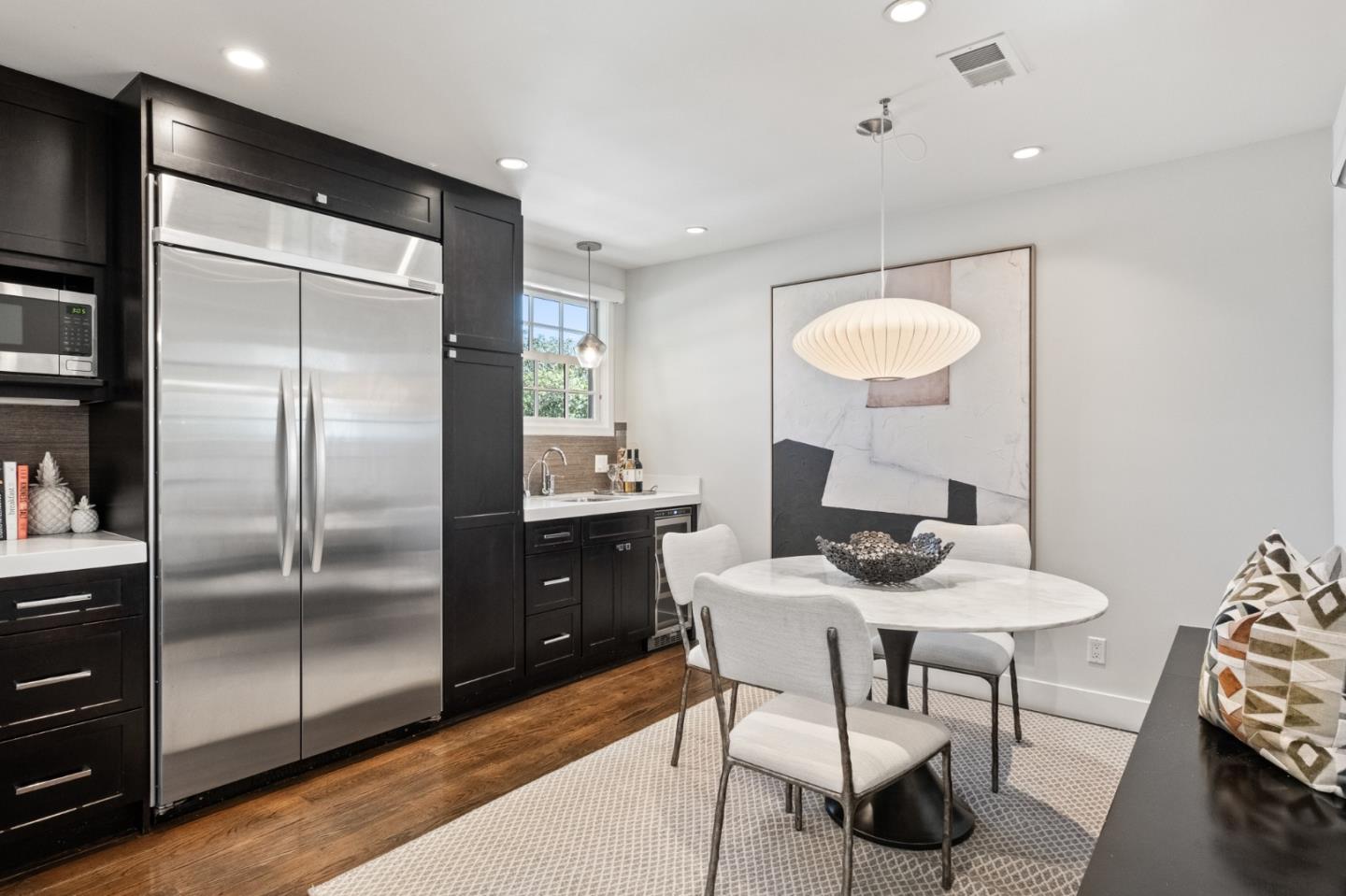 Detail Gallery Image 9 of 47 For 1625 Coronado Way, Burlingame,  CA 94010 - 3 Beds | 3 Baths