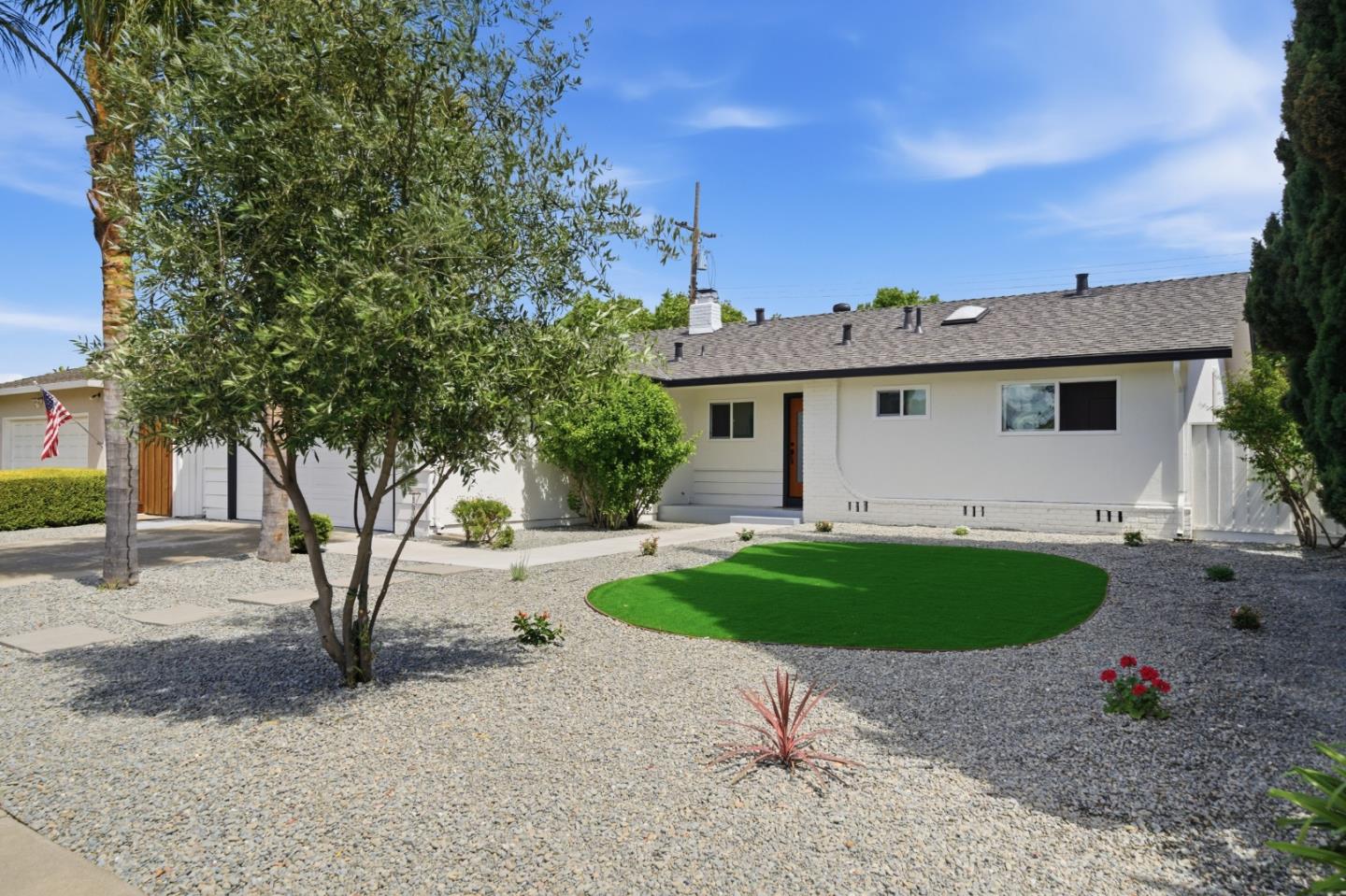 Detail Gallery Image 2 of 45 For 1355 Buchanan Dr, Santa Clara,  CA 95051 - 3 Beds | 2 Baths