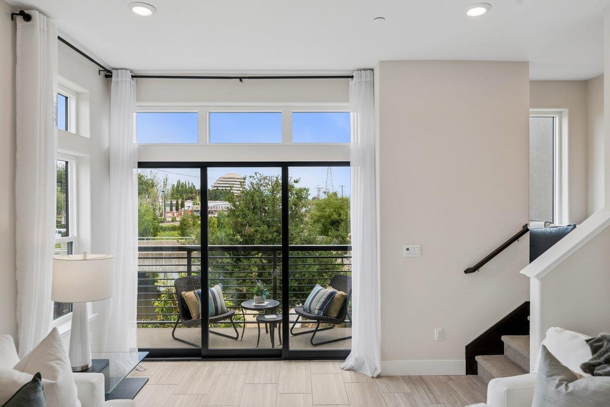 Detail Gallery Image 10 of 58 For 181 Waters Park Cir, San Mateo,  CA 94403 - 4 Beds | 3/1 Baths