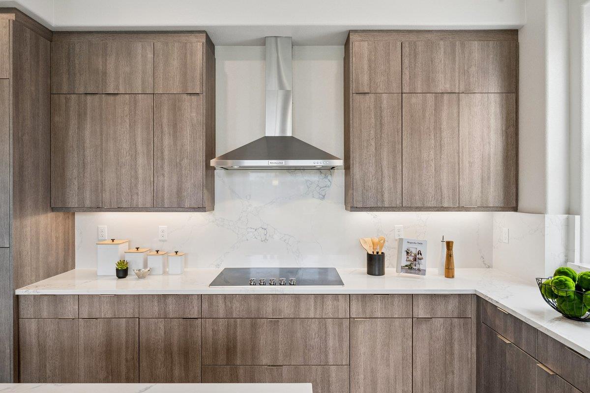 Detail Gallery Image 21 of 58 For 181 Waters Park Cir, San Mateo,  CA 94403 - 4 Beds | 3/1 Baths