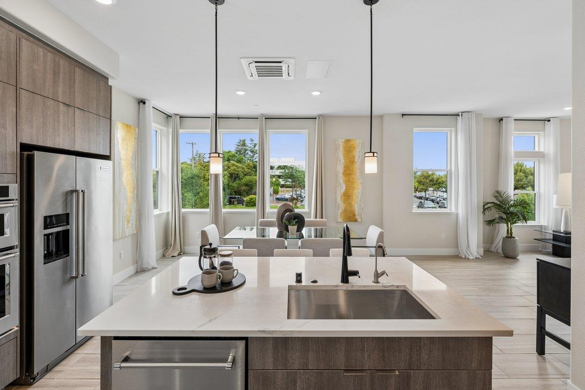 Detail Gallery Image 22 of 58 For 181 Waters Park Cir, San Mateo,  CA 94403 - 4 Beds | 3/1 Baths