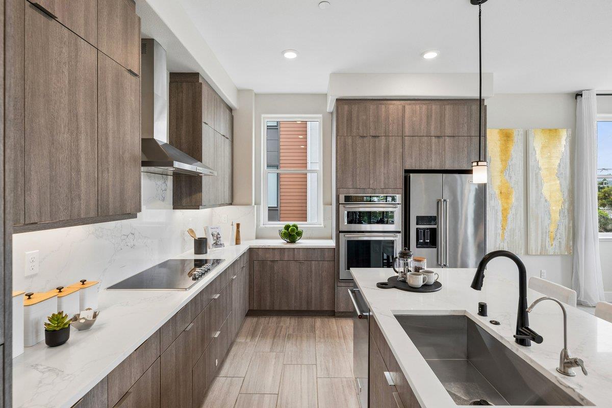 Detail Gallery Image 23 of 58 For 181 Waters Park Cir, San Mateo,  CA 94403 - 4 Beds | 3/1 Baths