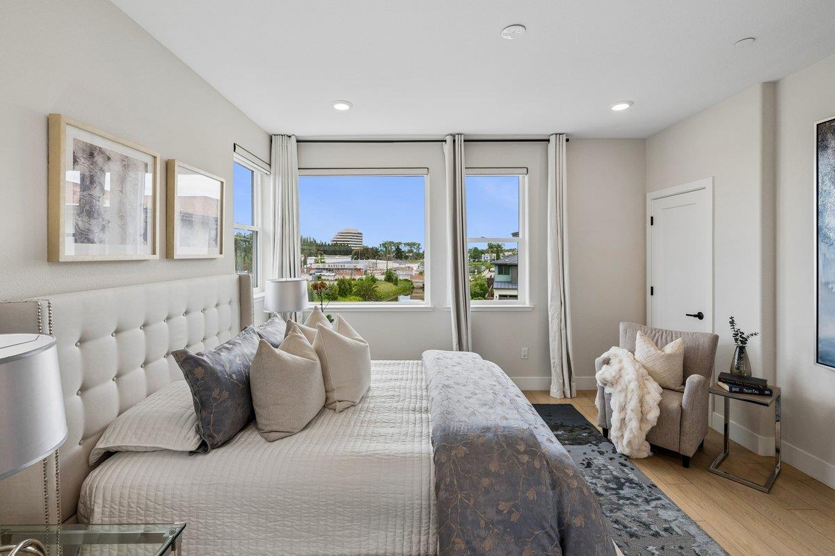 Detail Gallery Image 33 of 58 For 181 Waters Park Cir, San Mateo,  CA 94403 - 4 Beds | 3/1 Baths