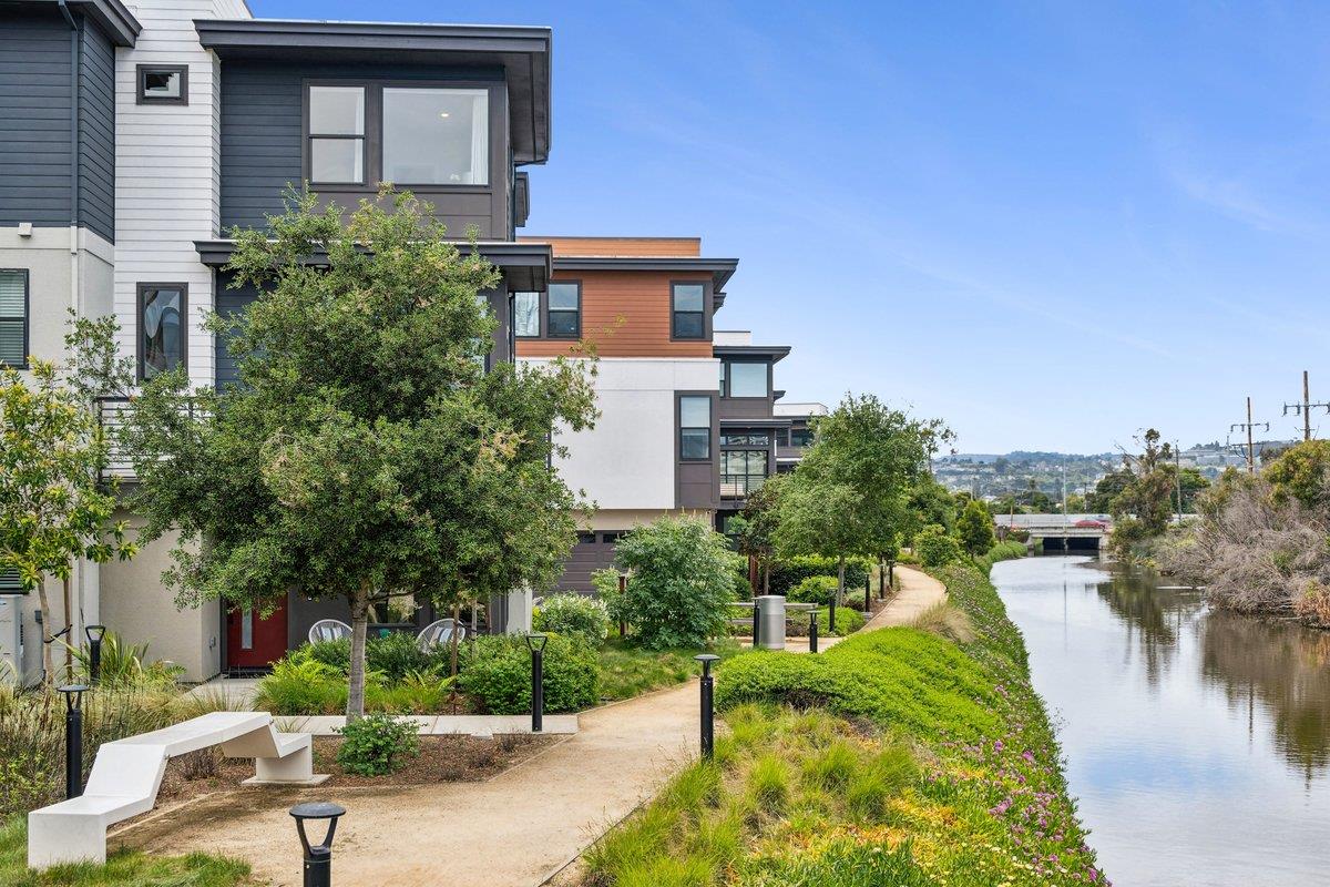 Detail Gallery Image 49 of 58 For 181 Waters Park Cir, San Mateo,  CA 94403 - 4 Beds | 3/1 Baths