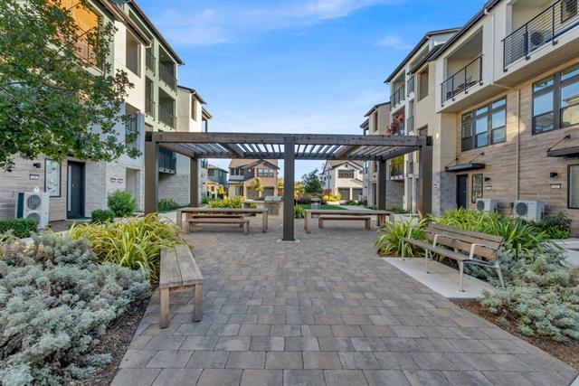 Detail Gallery Image 55 of 58 For 181 Waters Park Cir, San Mateo,  CA 94403 - 4 Beds | 3/1 Baths