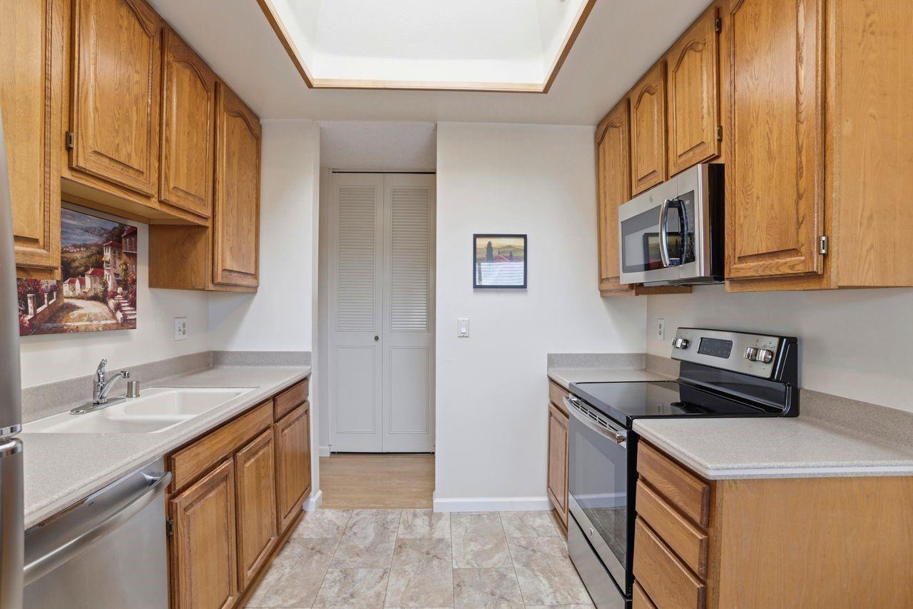 Detail Gallery Image 10 of 36 For 3041 Mauna Loa Ct, San Jose,  CA 95132 - 3 Beds | 2 Baths