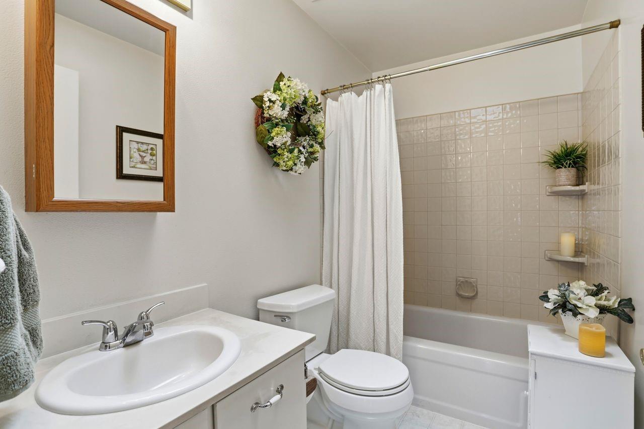 Detail Gallery Image 16 of 36 For 3041 Mauna Loa Ct, San Jose,  CA 95132 - 3 Beds | 2 Baths
