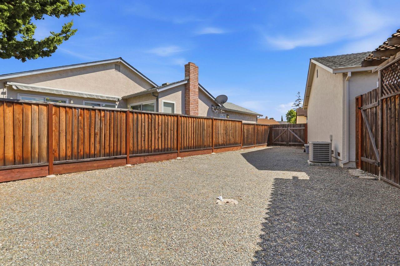 Detail Gallery Image 30 of 36 For 3041 Mauna Loa Ct, San Jose,  CA 95132 - 3 Beds | 2 Baths