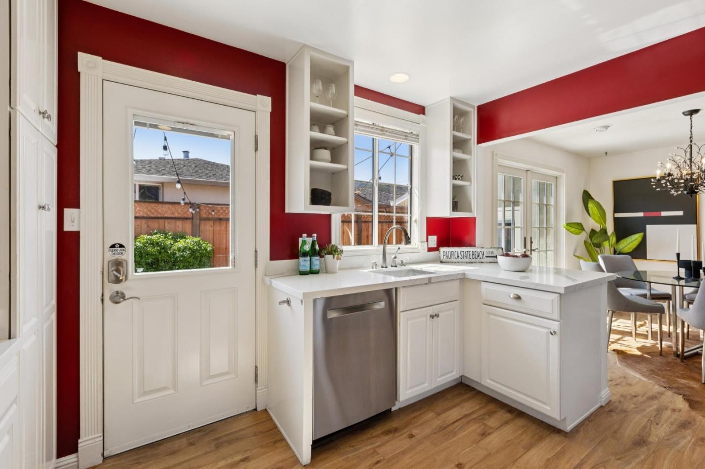 Detail Gallery Image 16 of 30 For 735 Montezuma Dr, Pacifica,  CA 94044 - 3 Beds | 1 Baths