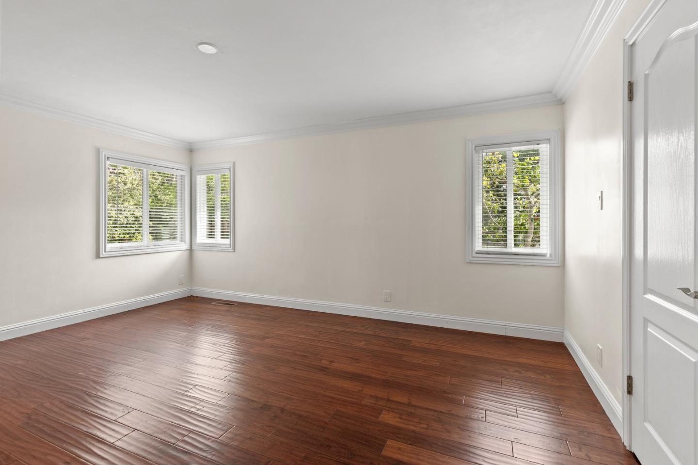 Detail Gallery Image 11 of 11 For 1824 Black Mountain Rd, Hillsborough,  CA 94010 - 3 Beds | 2/1 Baths