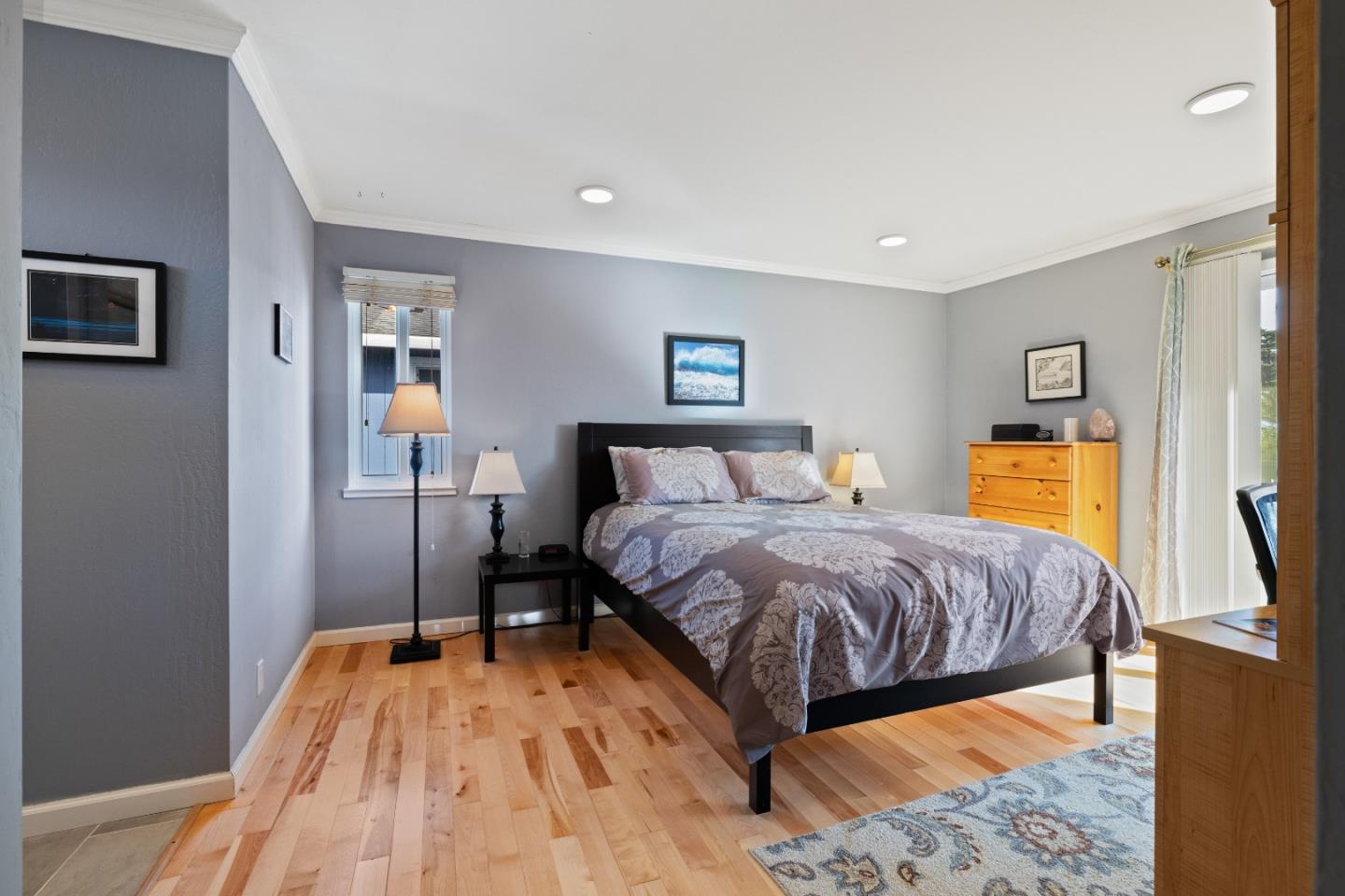 Detail Gallery Image 22 of 46 For 256 6th St, Montara,  CA 94037 - 4 Beds | 2/1 Baths