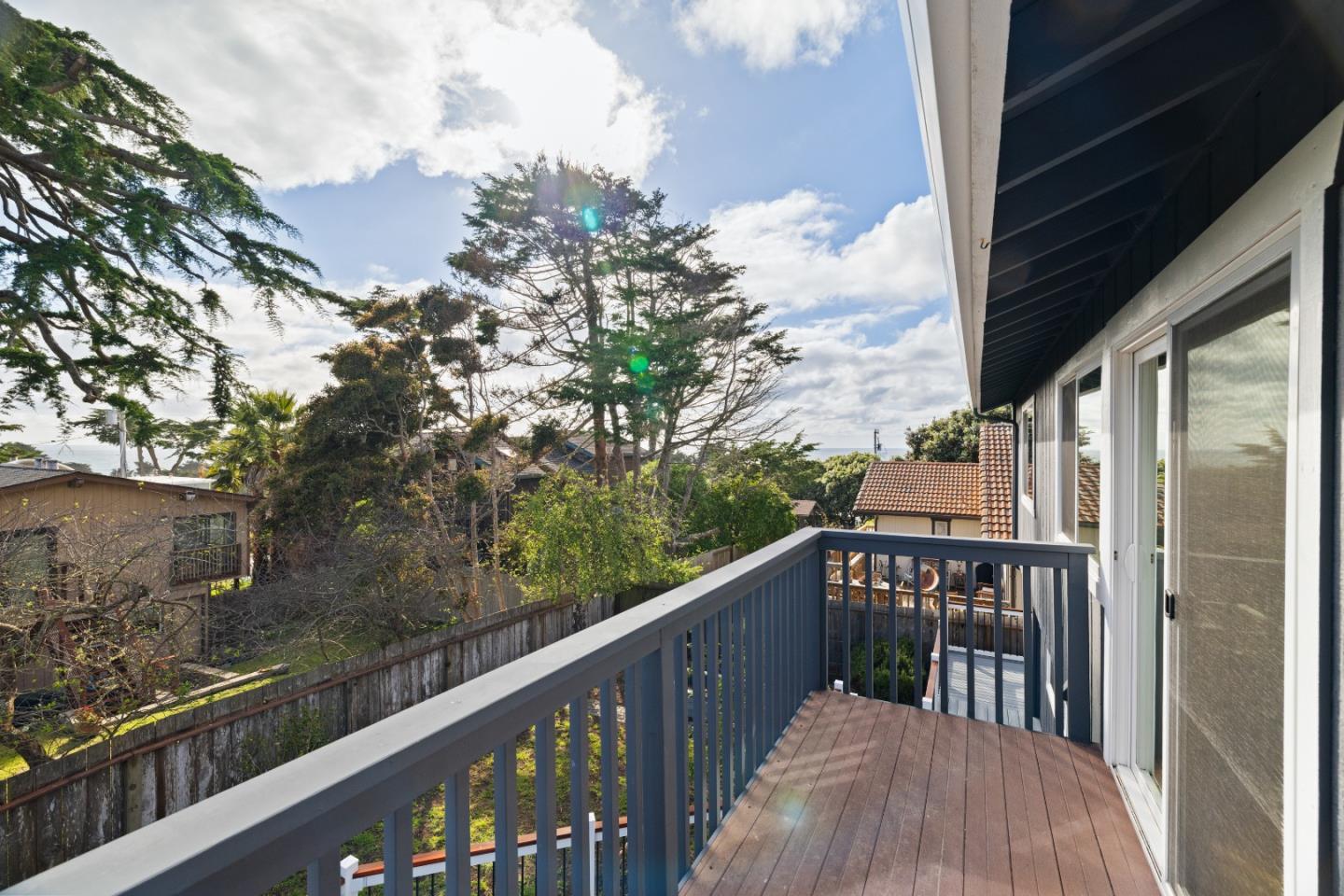 Detail Gallery Image 33 of 46 For 256 6th St, Montara,  CA 94037 - 4 Beds | 2/1 Baths