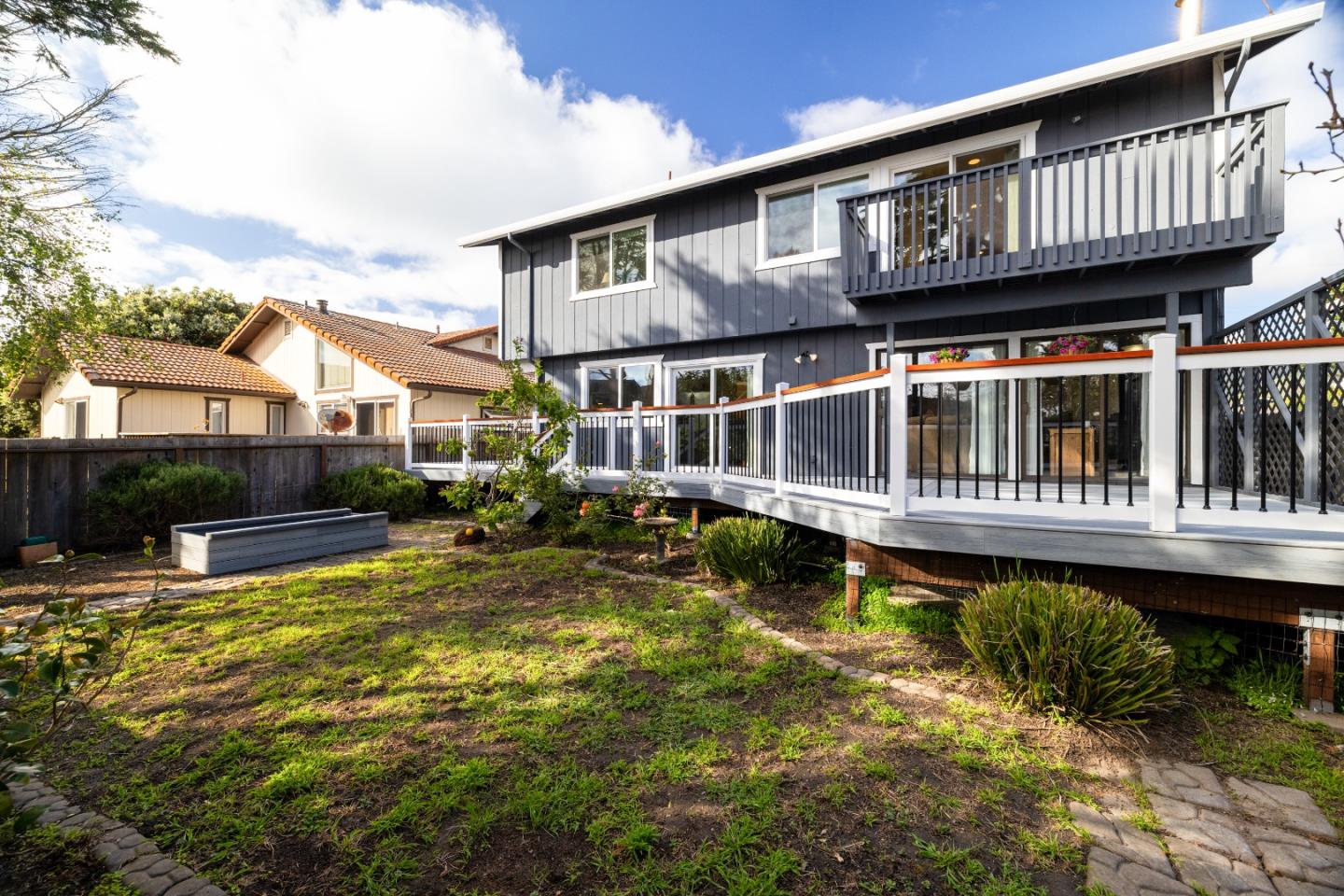 Detail Gallery Image 37 of 46 For 256 6th St, Montara,  CA 94037 - 4 Beds | 2/1 Baths