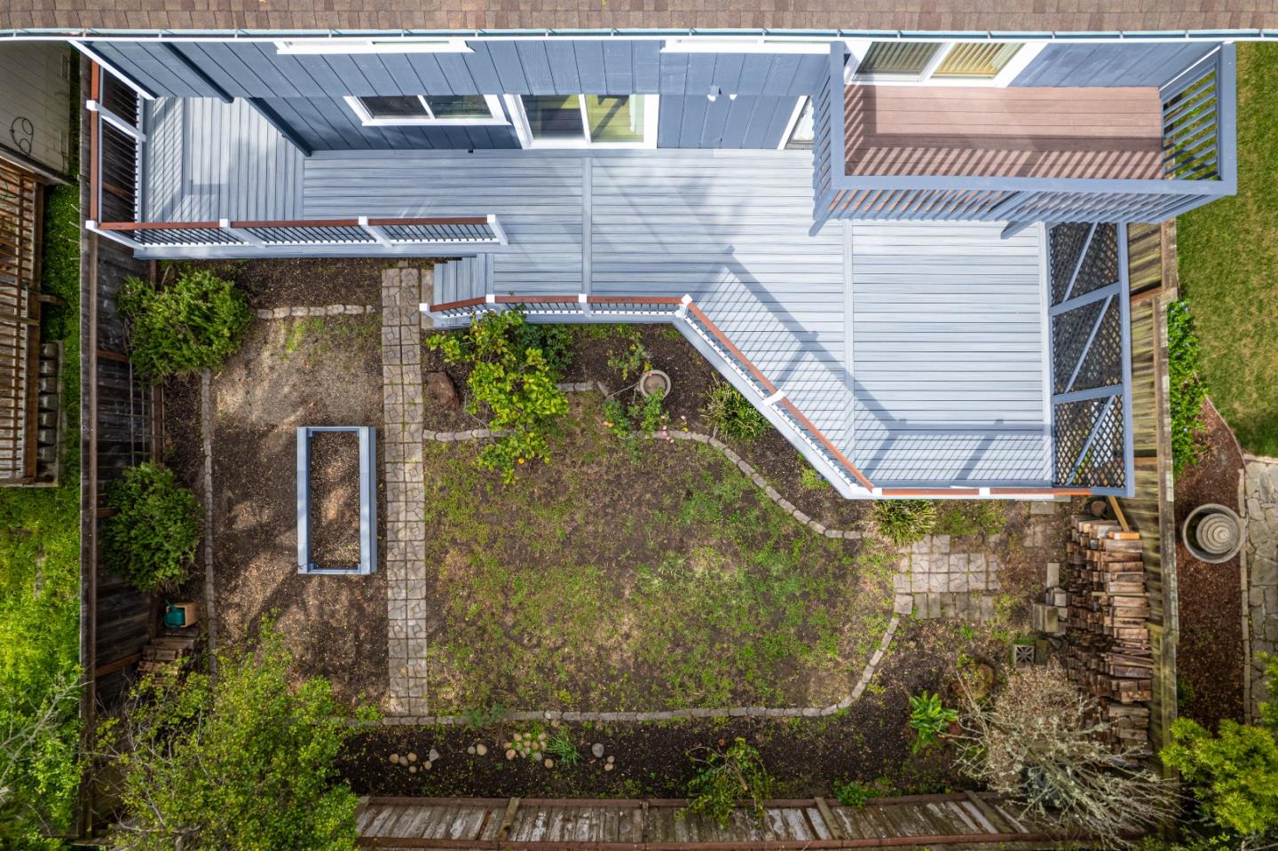 Detail Gallery Image 45 of 46 For 256 6th St, Montara,  CA 94037 - 4 Beds | 2/1 Baths