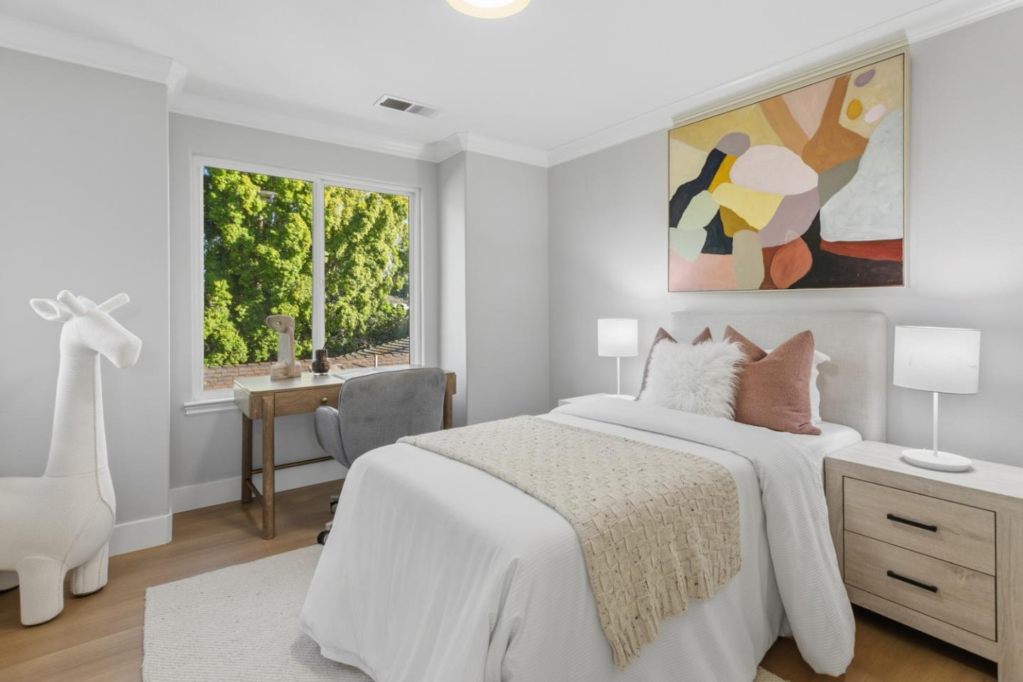 Detail Gallery Image 24 of 39 For 3286 South Ct, Palo Alto,  CA 94306 - 4 Beds | 4 Baths