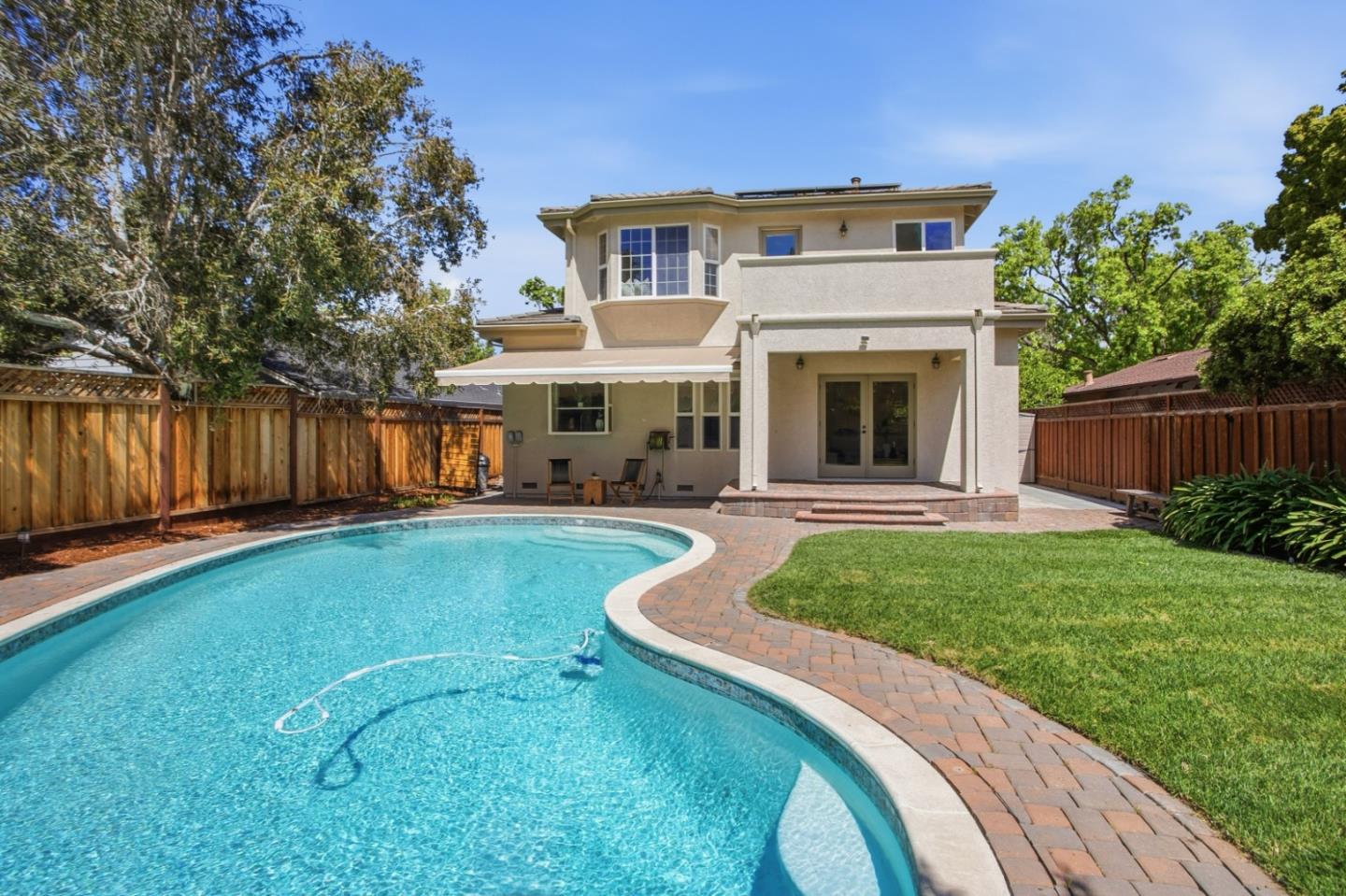 Detail Gallery Image 33 of 39 For 3286 South Ct, Palo Alto,  CA 94306 - 4 Beds | 4 Baths