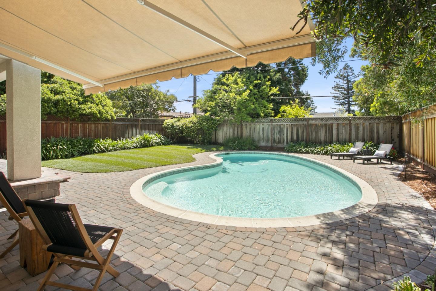 Detail Gallery Image 34 of 39 For 3286 South Ct, Palo Alto,  CA 94306 - 4 Beds | 4 Baths