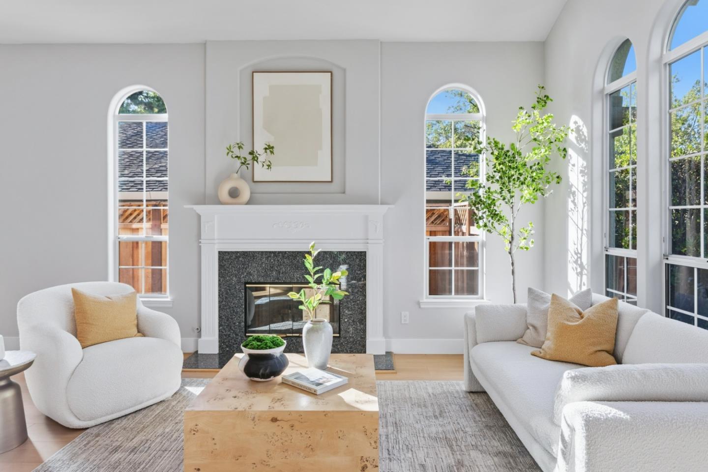 Detail Gallery Image 6 of 39 For 3286 South Ct, Palo Alto,  CA 94306 - 4 Beds | 4 Baths