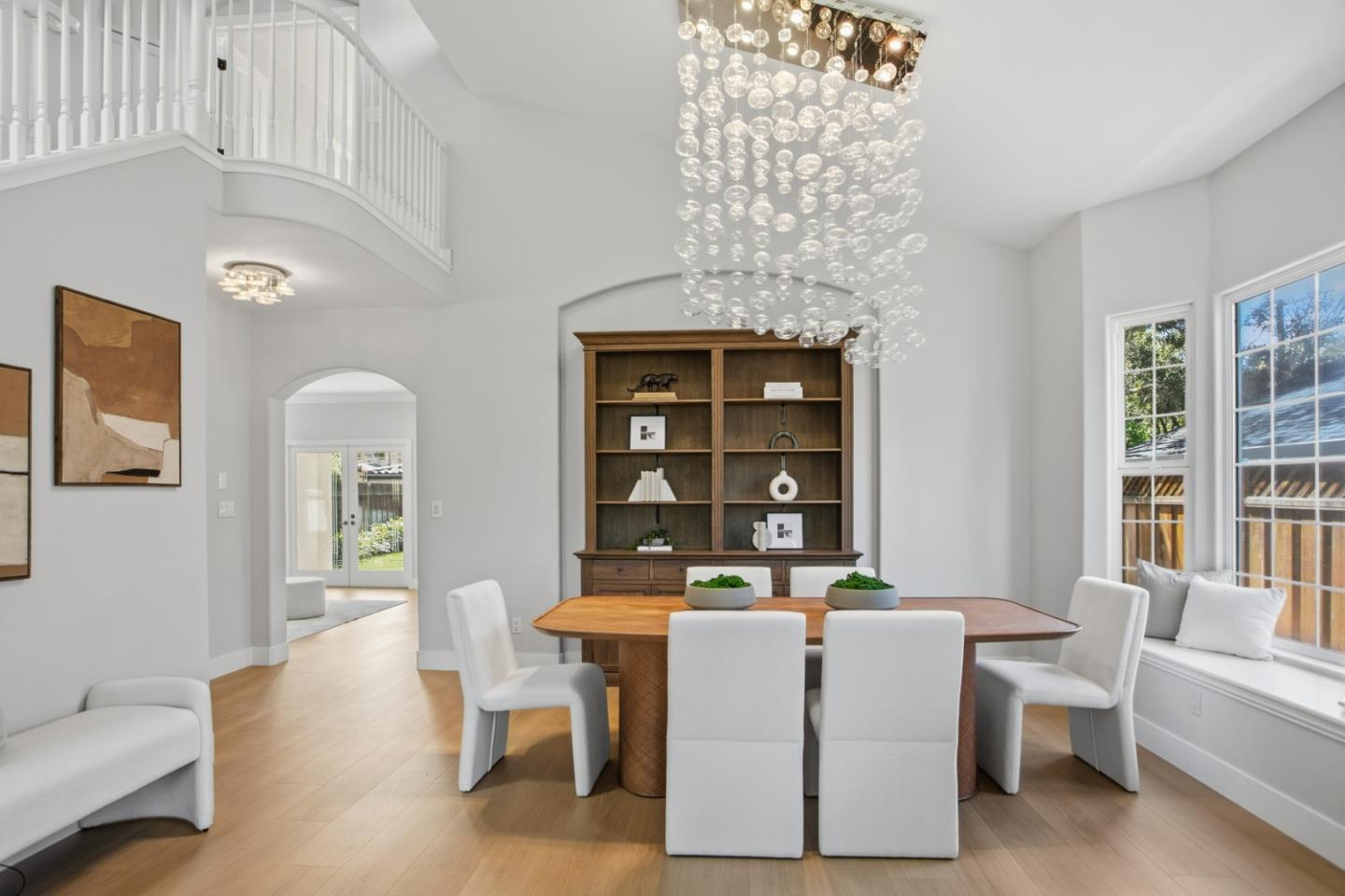 Detail Gallery Image 8 of 39 For 3286 South Ct, Palo Alto,  CA 94306 - 4 Beds | 4 Baths