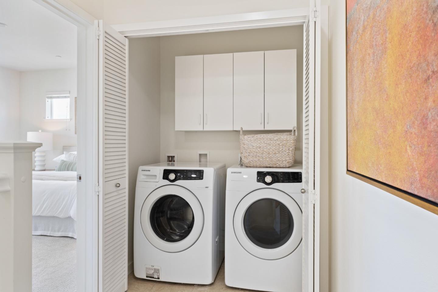 Detail Gallery Image 19 of 26 For 1918 Newbury Dr, Mountain View,  CA 94043 - 3 Beds | 3/1 Baths