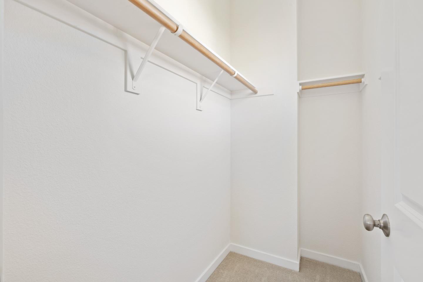 Detail Gallery Image 21 of 26 For 1918 Newbury Dr, Mountain View,  CA 94043 - 3 Beds | 3/1 Baths