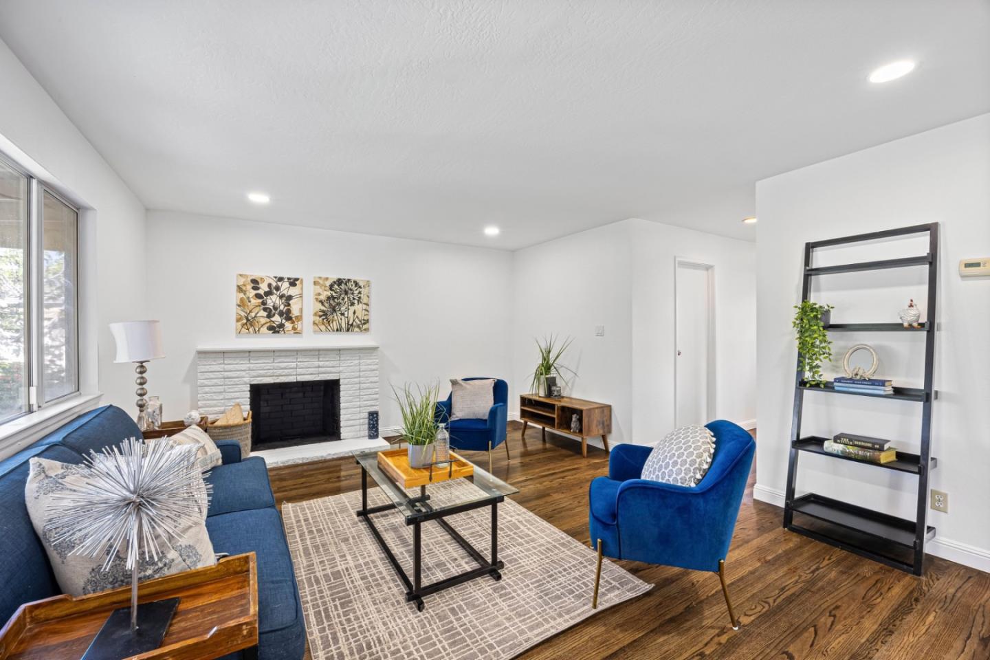 Detail Gallery Image 17 of 41 For 253 Helen Way, Livermore,  CA 94550 - 6 Beds | 2/1 Baths