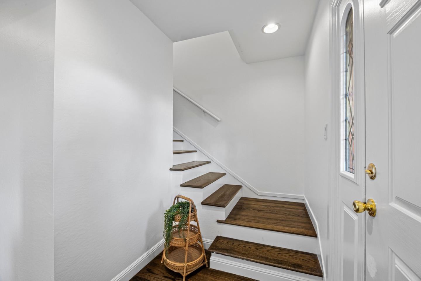 Detail Gallery Image 22 of 41 For 253 Helen Way, Livermore,  CA 94550 - 6 Beds | 2/1 Baths