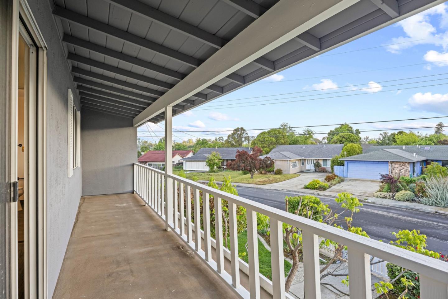 Detail Gallery Image 26 of 41 For 253 Helen Way, Livermore,  CA 94550 - 6 Beds | 2/1 Baths