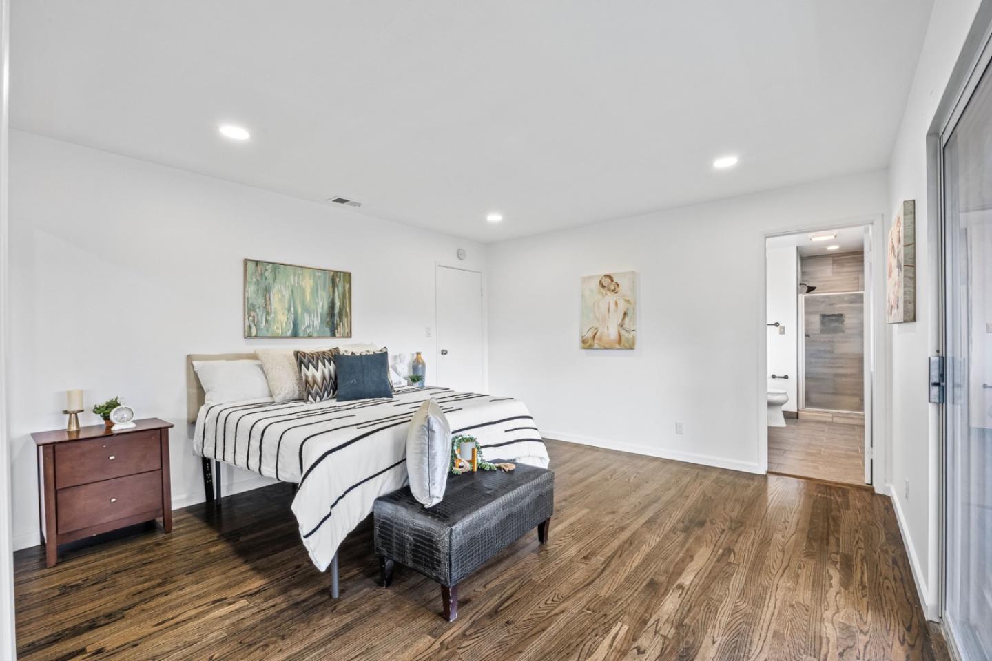 Detail Gallery Image 28 of 41 For 253 Helen Way, Livermore,  CA 94550 - 6 Beds | 2/1 Baths