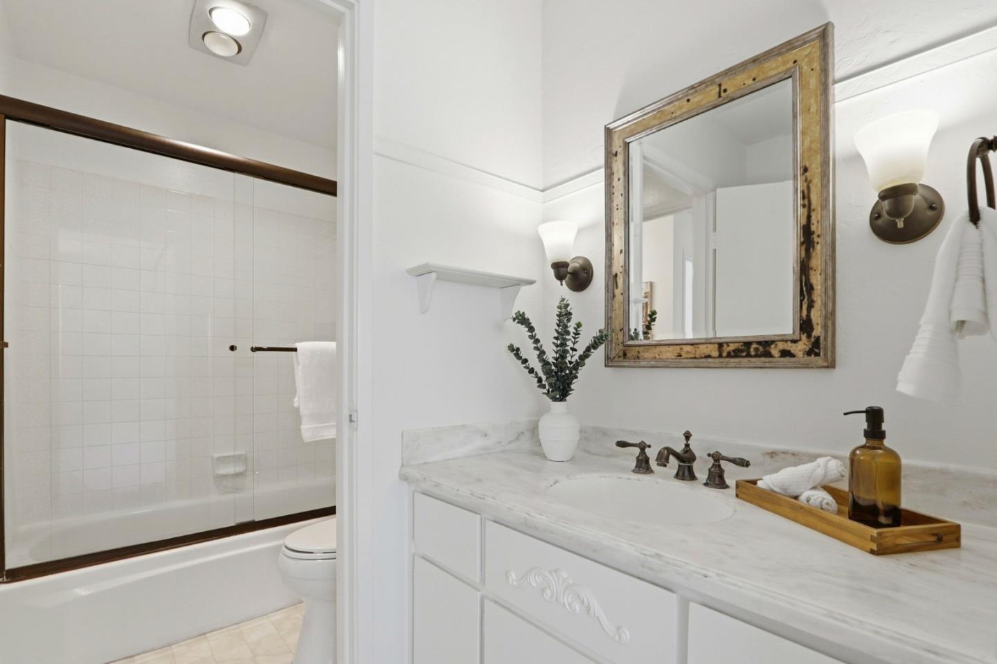 Detail Gallery Image 24 of 46 For 3007 Kaiser Dr #F,  Santa Clara,  CA 95051 - 2 Beds | 1/1 Baths