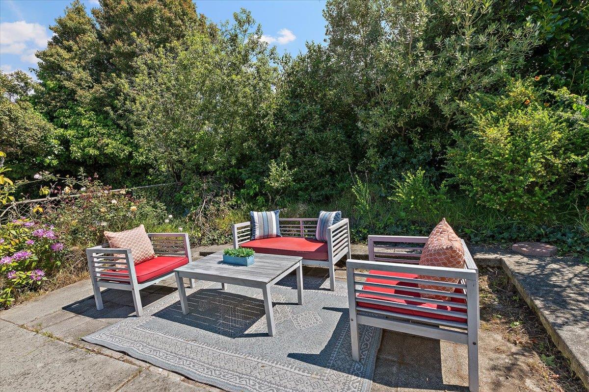 Detail Gallery Image 21 of 25 For 2654 18th Ave, San Francisco,  CA 94116 - 3 Beds | 2 Baths