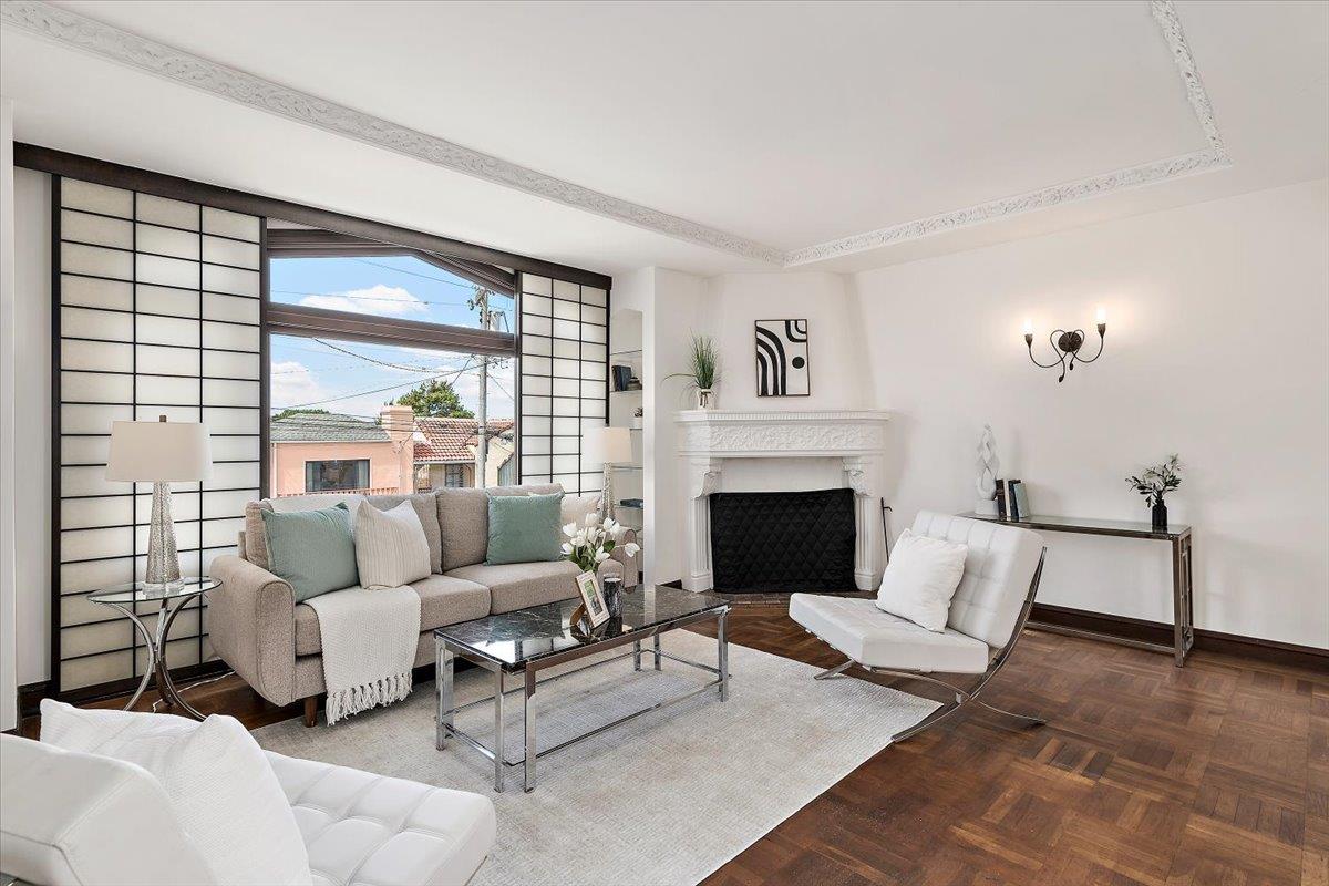 Detail Gallery Image 4 of 25 For 2654 18th Ave, San Francisco,  CA 94116 - 3 Beds | 2 Baths