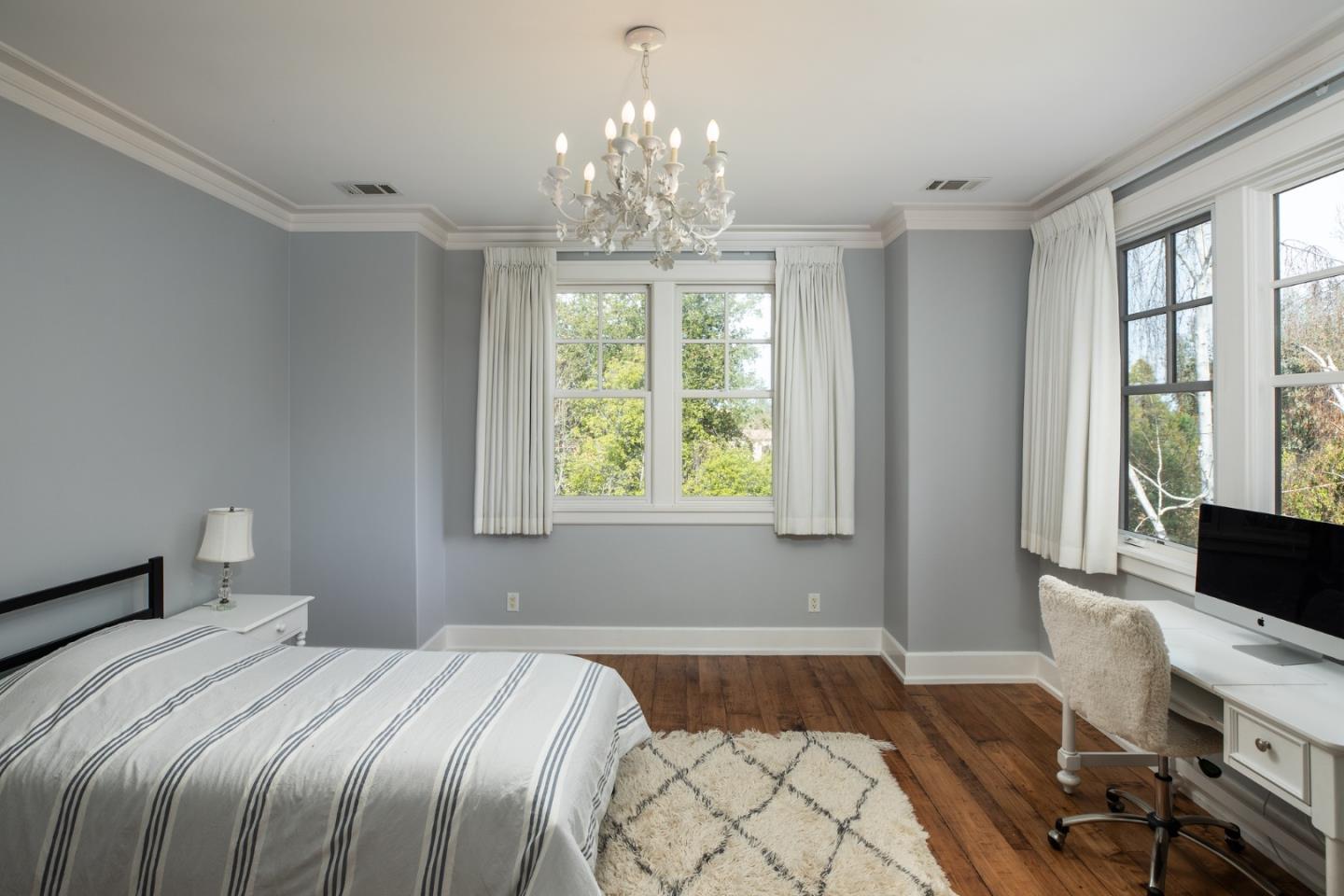 Detail Gallery Image 11 of 22 For 12366 Priscilla Ln, Los Altos Hills,  CA 94022 - 5 Beds | 4/2 Baths