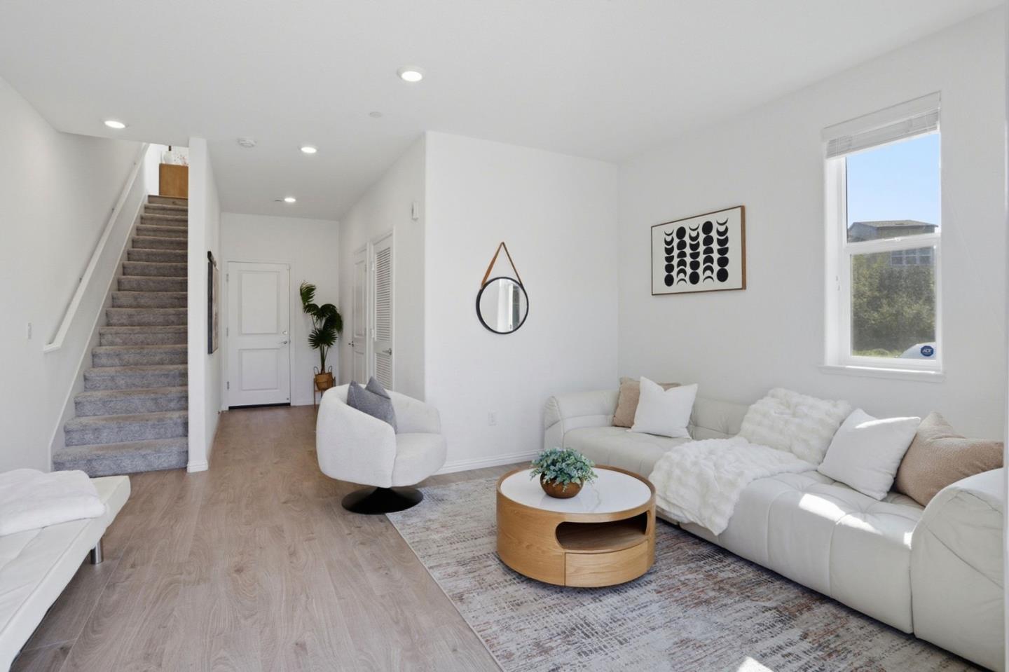 Detail Gallery Image 5 of 39 For 1901 Nevets Ln, San Jose,  CA 95133 - 3 Beds | 3/1 Baths