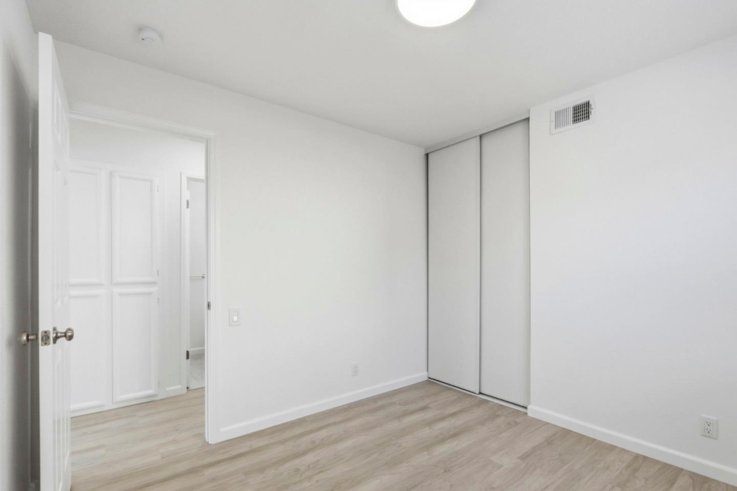 Detail Gallery Image 16 of 48 For 2895 Bouveron Ct, San Jose,  CA 95148 - 4 Beds | 3 Baths