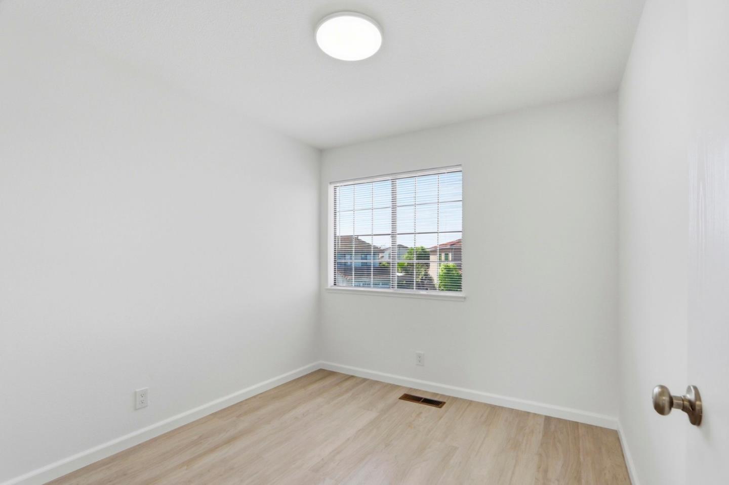 Detail Gallery Image 17 of 48 For 2895 Bouveron Ct, San Jose,  CA 95148 - 4 Beds | 3 Baths