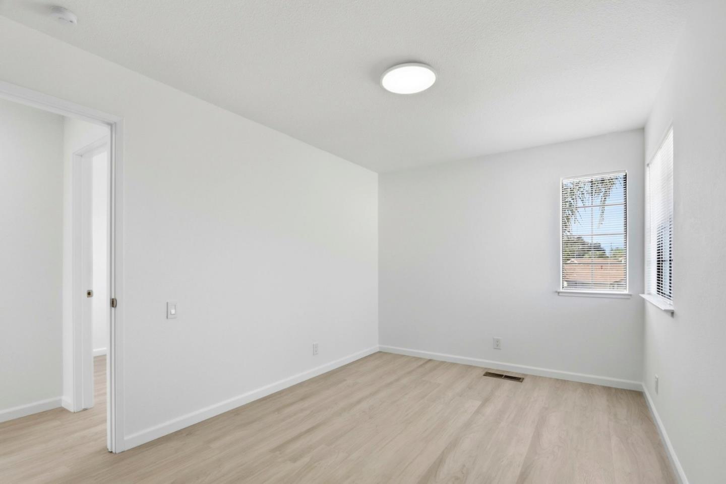 Detail Gallery Image 21 of 48 For 2895 Bouveron Ct, San Jose,  CA 95148 - 4 Beds | 3 Baths