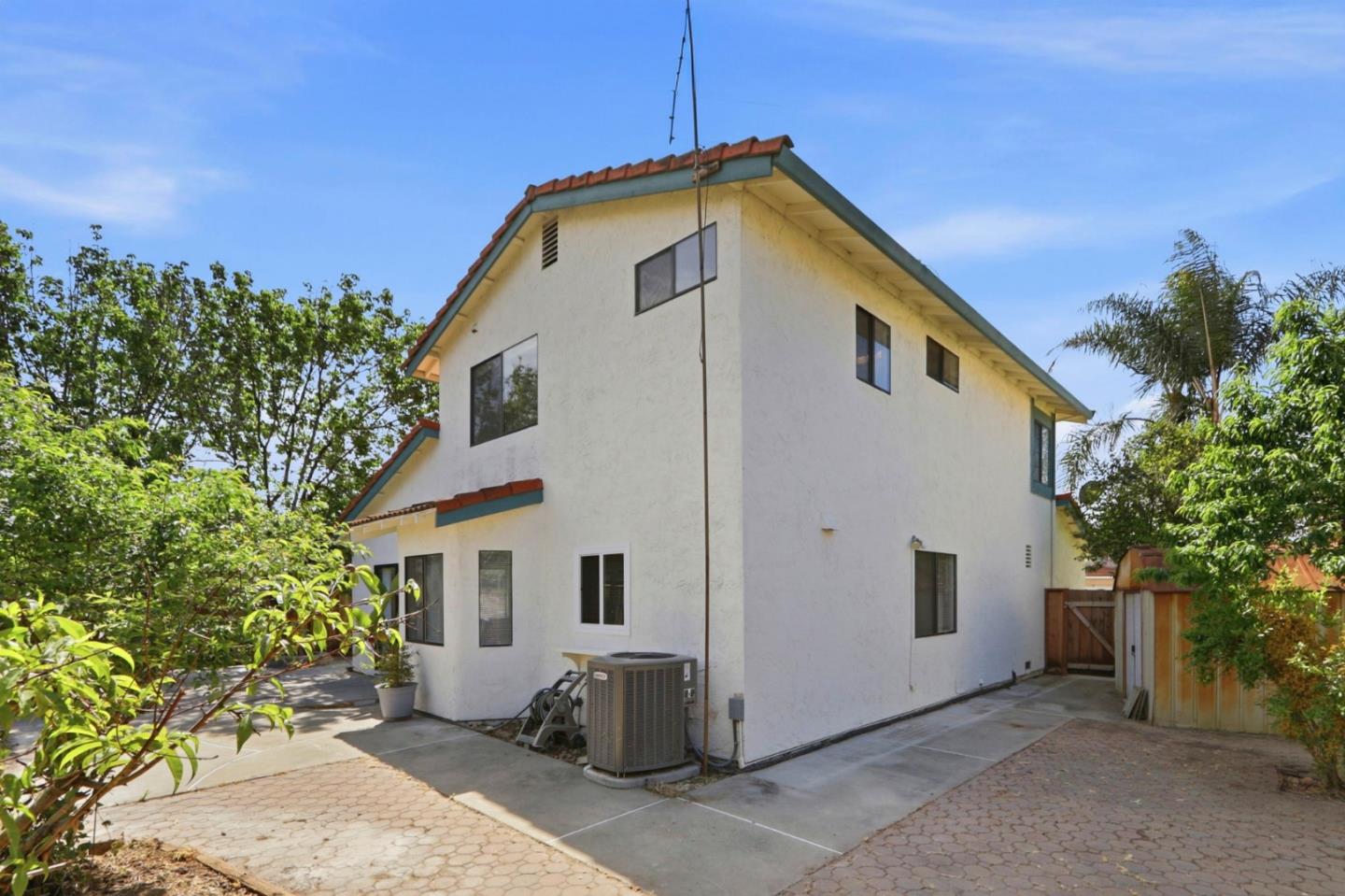 Detail Gallery Image 40 of 48 For 2895 Bouveron Ct, San Jose,  CA 95148 - 4 Beds | 3 Baths