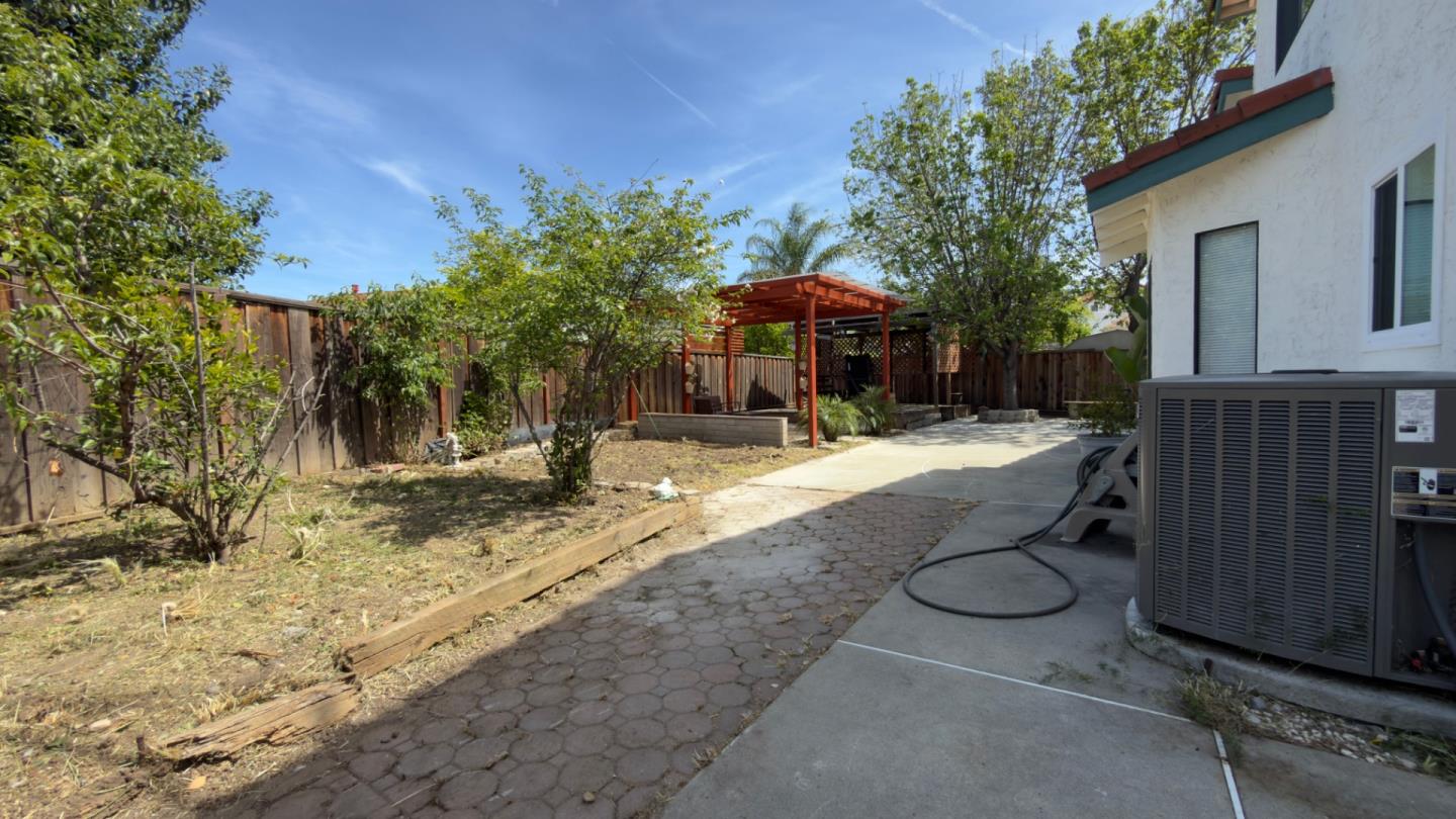 Detail Gallery Image 43 of 48 For 2895 Bouveron Ct, San Jose,  CA 95148 - 4 Beds | 3 Baths