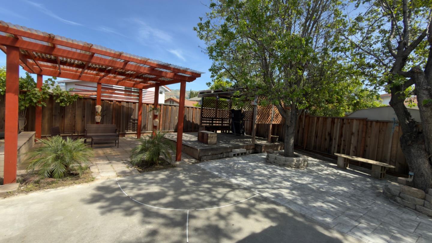 Detail Gallery Image 44 of 48 For 2895 Bouveron Ct, San Jose,  CA 95148 - 4 Beds | 3 Baths