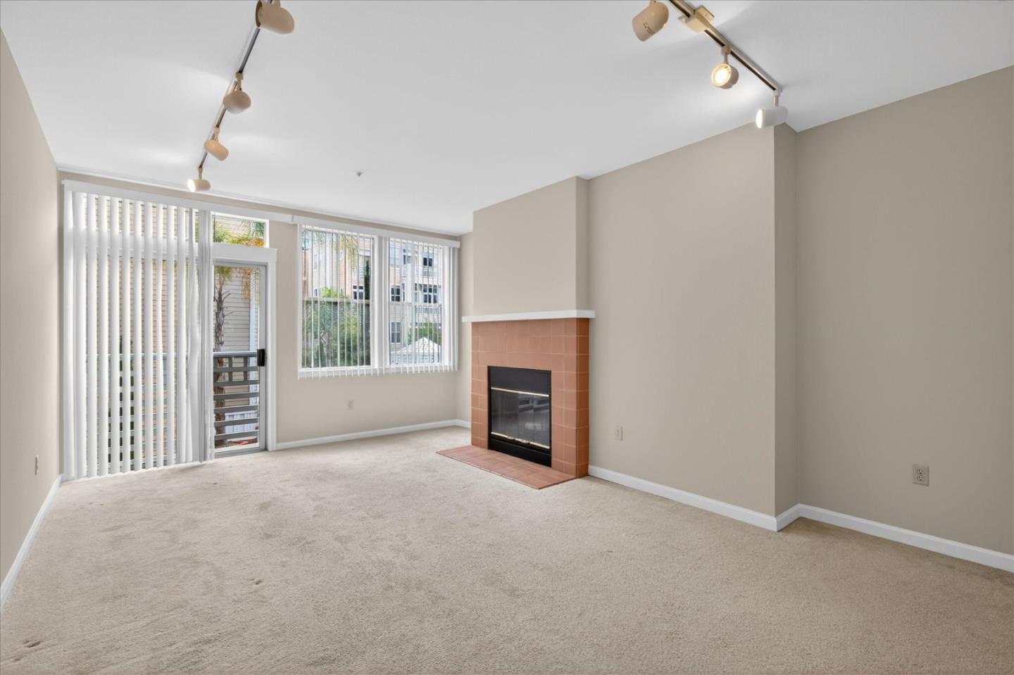 Detail Gallery Image 15 of 28 For 550 Ortega Ave #A203,  Mountain View,  CA 94040 - 1 Beds | 1 Baths