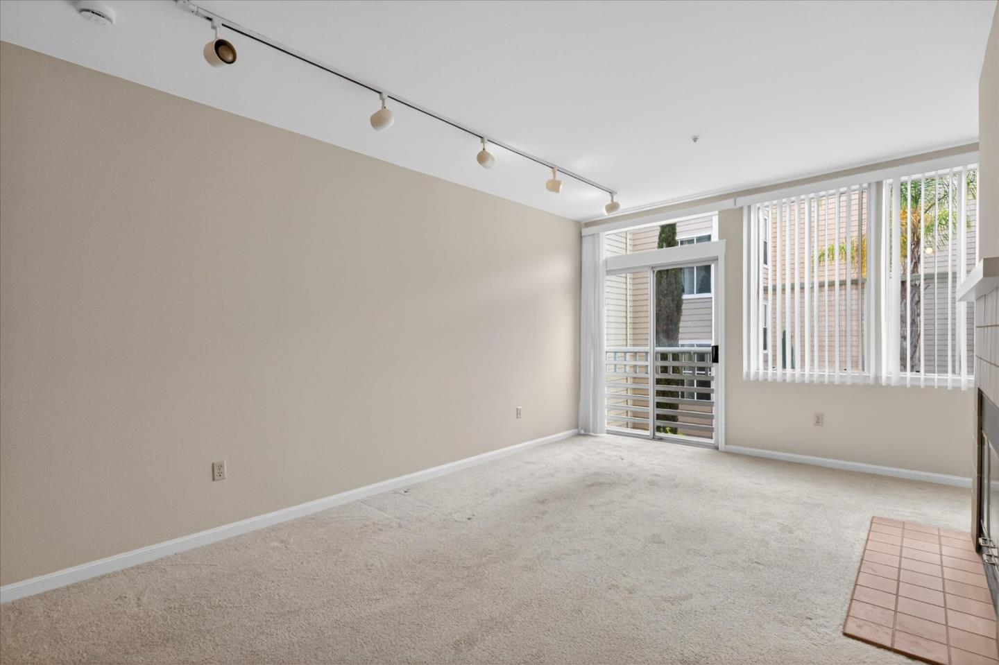 Detail Gallery Image 16 of 28 For 550 Ortega Ave #A203,  Mountain View,  CA 94040 - 1 Beds | 1 Baths