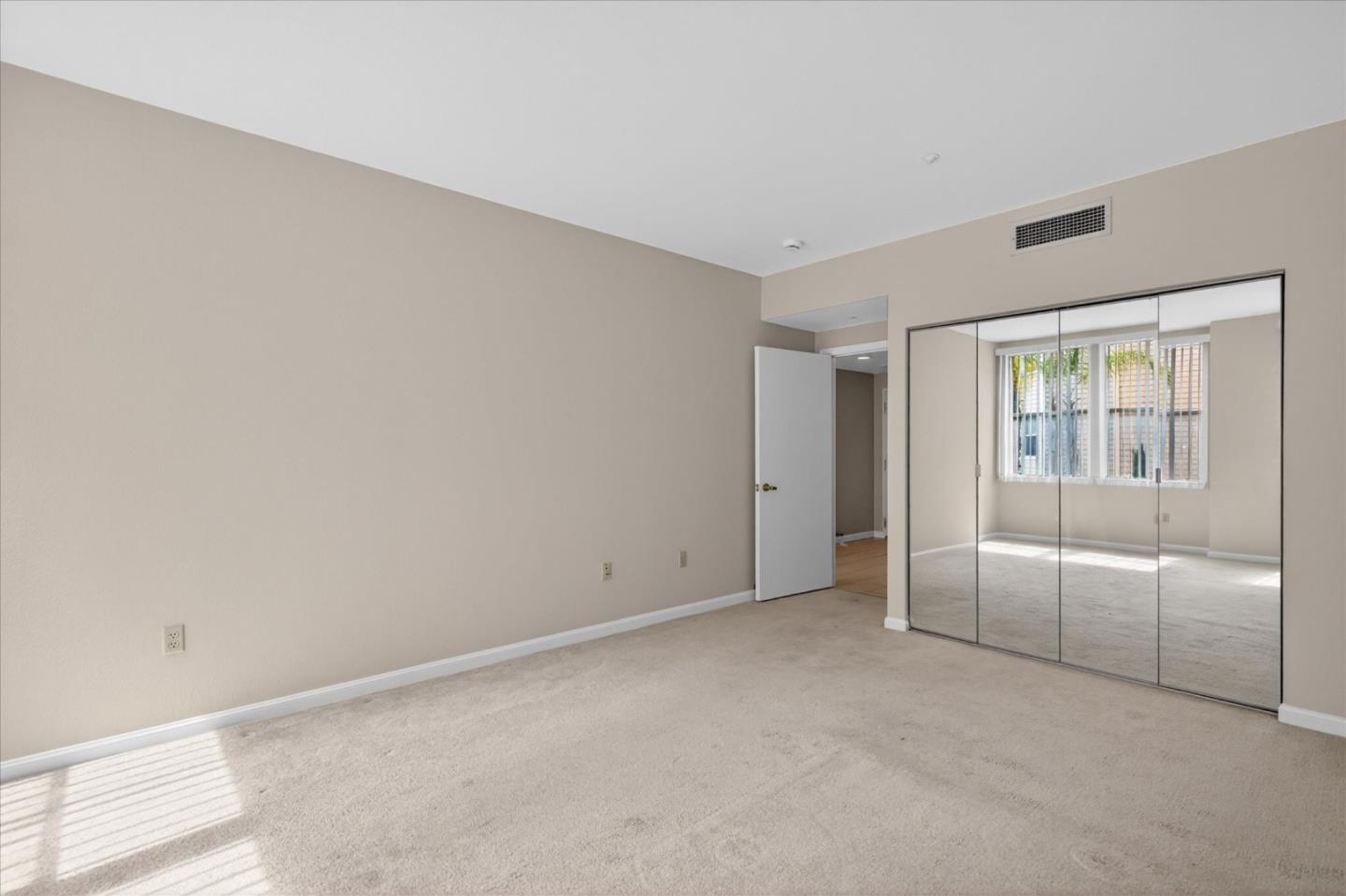 Detail Gallery Image 21 of 28 For 550 Ortega Ave #A203,  Mountain View,  CA 94040 - 1 Beds | 1 Baths