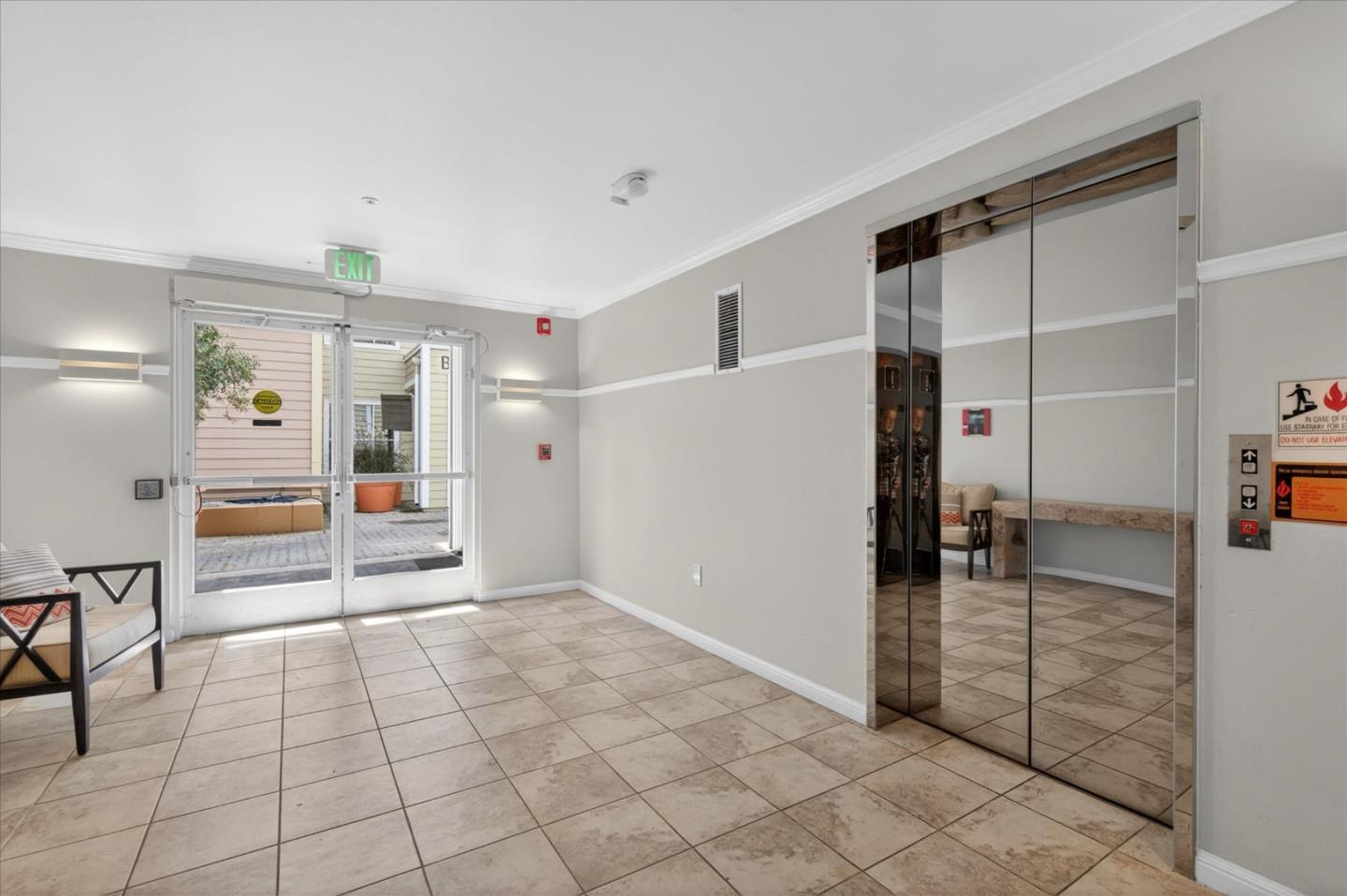 Detail Gallery Image 6 of 28 For 550 Ortega Ave #A203,  Mountain View,  CA 94040 - 1 Beds | 1 Baths