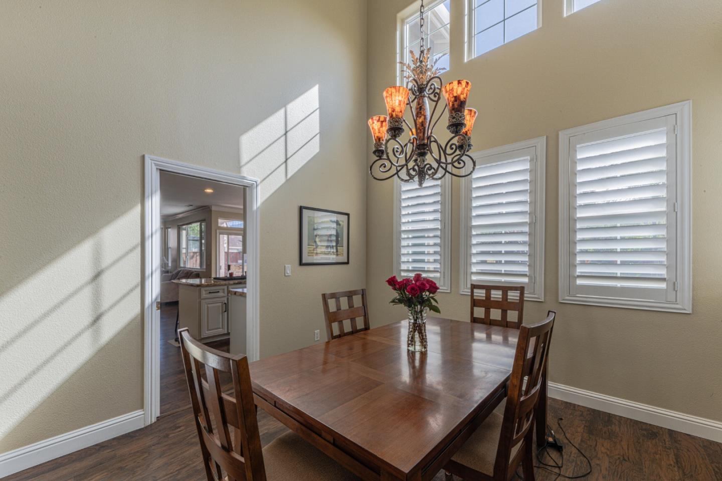 Detail Gallery Image 11 of 55 For 18300 Meadow Song Way, Salinas,  CA 93908 - 5 Beds | 3 Baths