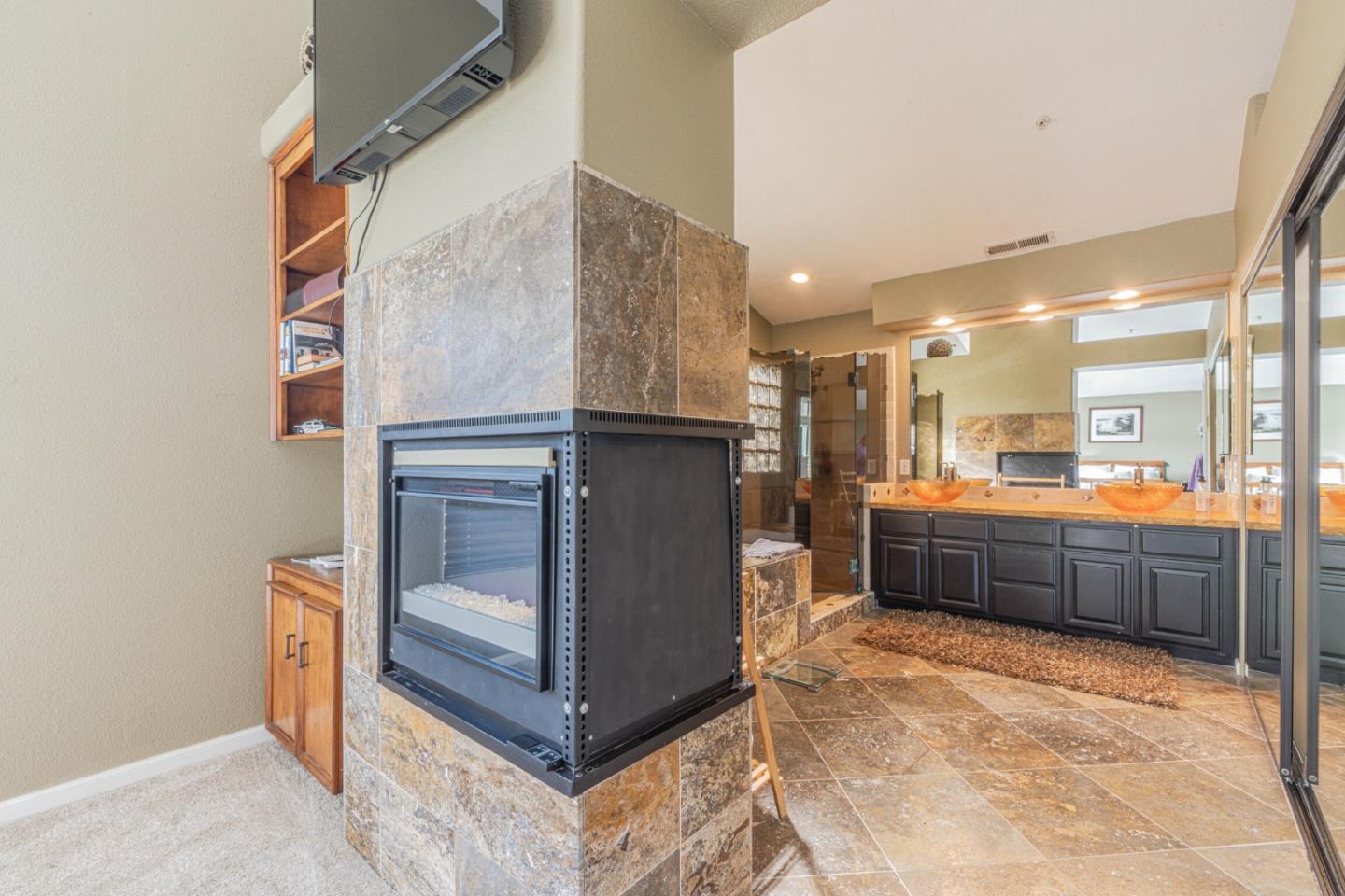 Detail Gallery Image 32 of 55 For 18300 Meadow Song Way, Salinas,  CA 93908 - 5 Beds | 3 Baths